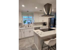 510 WIDEVIEW AVENUE, TARPON SPRINGS, FL 34689 - MLS#MFRO6242759