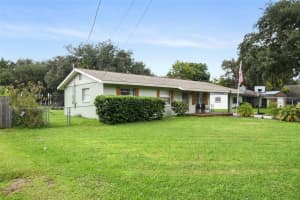1536 CENTER STREET, DELAND, FL 32720 Sold 11/06/24