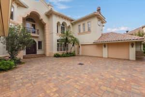 9164 POINT CYPRESS DRIVE, ORLANDO, FL 32836 - MLS#MFRO6243016