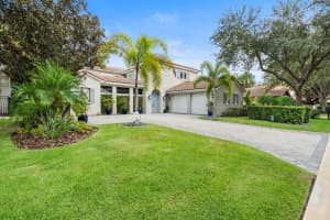 9817 COVENT GARDEN DRIVE, ORLANDO, FL 32827 Sold 12/03/24