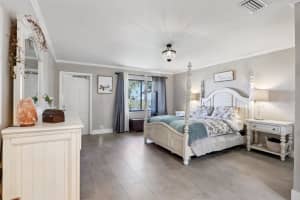 250 ORANGE AVENUE, CLERMONT, FL 34711 Sold 01/15/25