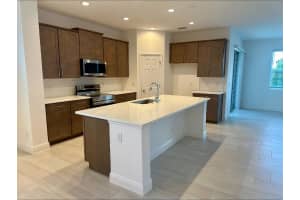 7181 DILLY LAKE AVENUE, GROVELAND, FL 34736 Sold 03/27/25