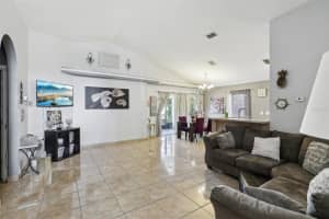 408 RONA LANE, DAVENPORT, FL 33897 Sold 10/31/24