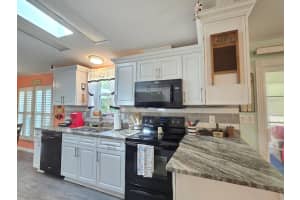 372 SCENIC DRIVE, COCOA, FL 32926 Sold 04/17/25