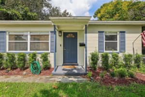 2415 LAURA PLACE, ORLANDO, FL 32803 Sold 12/03/24