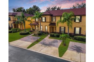 319 Verona Ave, DAVENPORT