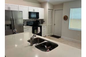 3529 65TH AVENUE CIRCLE, SARASOTA, FL 34243 Sold 07/17/25