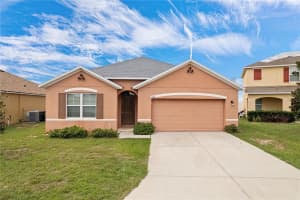 132 COUNTRY WALK CIRCLE, DAVENPORT, FL 33837 Sold 01/03/25