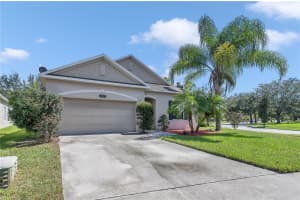 2837 MOONSTONE BEND, KISSIMMEE, FL 34758 Sold 11/18/24