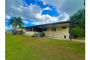 21 BONAIRE PLACE, UMATILLA, FL 32784 Sold 06/10/25