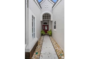 180 WIMBLEDON CIR, LAKE MARY, FL 32746 Sold 11/01/24