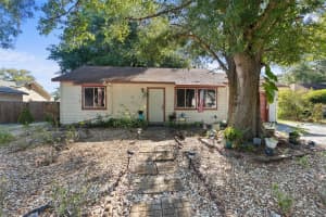 172 SUMMERSET DRIVE, APOPKA, FL 32712 Sold 11/18/24