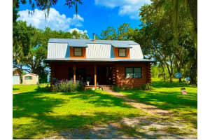 534 MURRAY STREET, OSTEEN, FL 32764 Sold 02/21/25