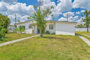 2546 AMBROSE LANE, PORT CHARLOTTE, FL 33952 Sold 11/05/24