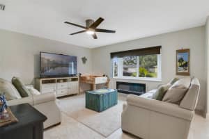 911 TRAFALGAR STREET, DELTONA, FL 32725 Sold 11/04/24