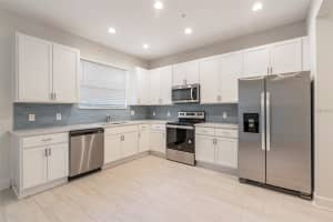 135 GLASS ONION DRIVE, GROVELAND, FL 34736 Sold 02/14/25