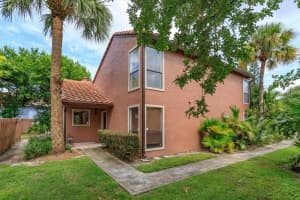 608 MONTEGO BAY COURT, WINTER PARK, FL 32792 Sold 10/29/24