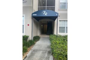 3000 Laurel Park Ln #104, KISSIMMEE