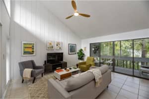204 CROWN OAKS WAY, LONGWOOD, FL 32779 Sold 04/15/25