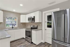 2512 GOLFVIEW STREET, LAKELAND, FL 33801 Sold 05/01/25