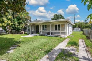 803 HASKELL AVENUE, ORLANDO, FL 32807 Sold 03/19/25