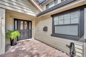 347 AGNES STREET, ORLANDO, FL 32801 Sold 01/03/25