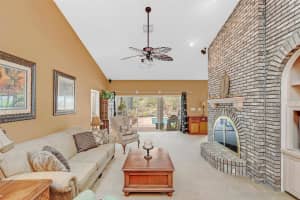 100 POINT VIEW LANE, LONGWOOD, FL 32779 Sold 02/14/25