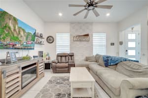 2261 STANDING ROCK CIRCLE, OAKLAND, FL 34787 Sold 03/13/25