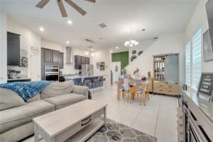 2261 STANDING ROCK CIRCLE, OAKLAND, FL 34787 Sold 03/13/25