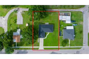 275 CASSADY STREET, UMATILLA, FL 32784 Sold 11/06/24