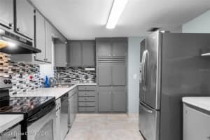 2292 LAKEVIEW DRIVE, MELBOURNE, FL 32935 Sold 12/18/24
