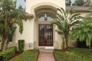 3867 BRANTLEY PLACE CIRCLE, APOPKA, FL 32703 Sold 01/08/25