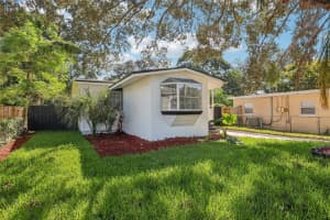 1815 LARKIN AVENUE, ORLANDO, FL 32812 - MLS#MFRO6247283