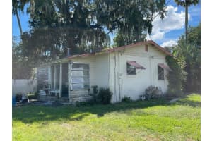 633 ELM AVENUE, DAYTONA BEACH, FL 32117 Sold 11/22/24