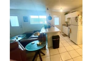 320 LAKEVIEW STREET, ORLANDO, FL 32804 Sold 01/30/25