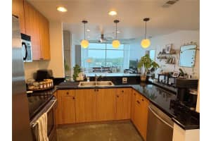 525 JACKSON STREET, ORLANDO, FL 32801 Sold 12/20/24