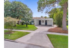 2804 GULFSTREAM ROAD, ORLANDO, FL 32805 Sold 01/21/25