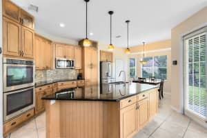 906 MOONLUSTER DRIVE, CASSELBERRY, FL 32707 Sold 11/22/24