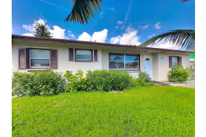 2131 1ST WAY, BOYNTON BEACH, FL 33435 Sold 04/07/25