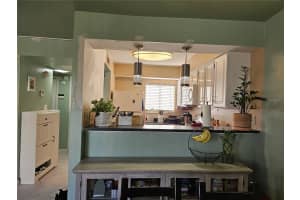 210 SCOTTSDALE SQUARE, WINTER PARK, FL 32792 Sold 01/02/25