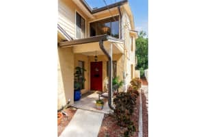 813 ELLWOOD AVENUE, ORLANDO, FL 32804 Sold 01/10/25