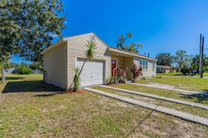 112 MOSS STREET, LEESBURG, FL 34748 - MLS#MFRO6249821