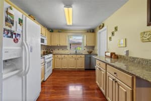 413 ROSELAWN DRIVE, ORLANDO, FL 32839 Sold 02/24/25