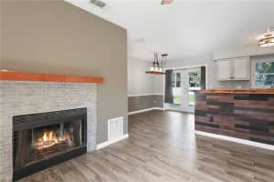 43 2ND STREET, CHULUOTA, FL 32766 Sold 01/06/25