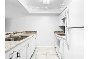 2757 HUNT CLUB LANE, ORLANDO, FL 32826 Sold 12/30/24