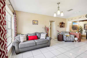 21 ARECA DRIVE, ORLANDO, FL 32807 Sold 01/31/25