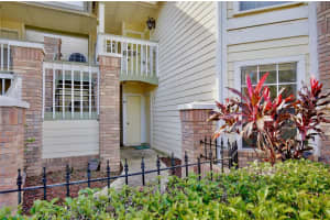 5017 LAGUNA BAY CIRCLE, KISSIMMEE, FL 34746 Sold 01/06/25