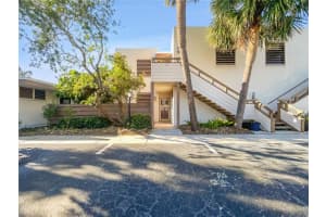 178 PINENEEDLE DRIVE, BRADENTON, FL 34210 Sold 12/20/24