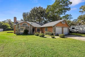 304 HIBISCUS STREET, CHULUOTA, FL 32766 Sold 05/28/25