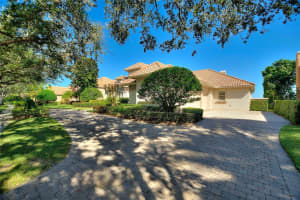 8943 SOUTHERN BREEZE DRIVE, ORLANDO, FL 32836 Sold 01/22/25
